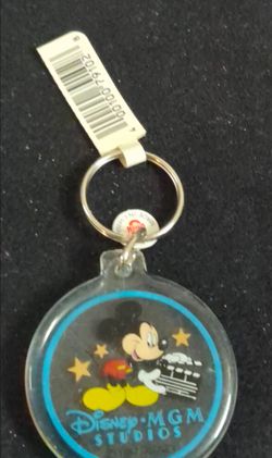 Mickey Mouse Keychain 1987 Vtg Disney MGM Studios Plastic Souvenir KeyRing Gift