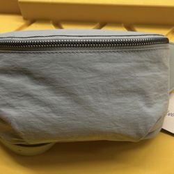 Universal Thread Green Fanny Pack