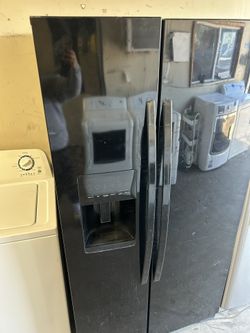 Kenmore Side By Side Refrigerator 
