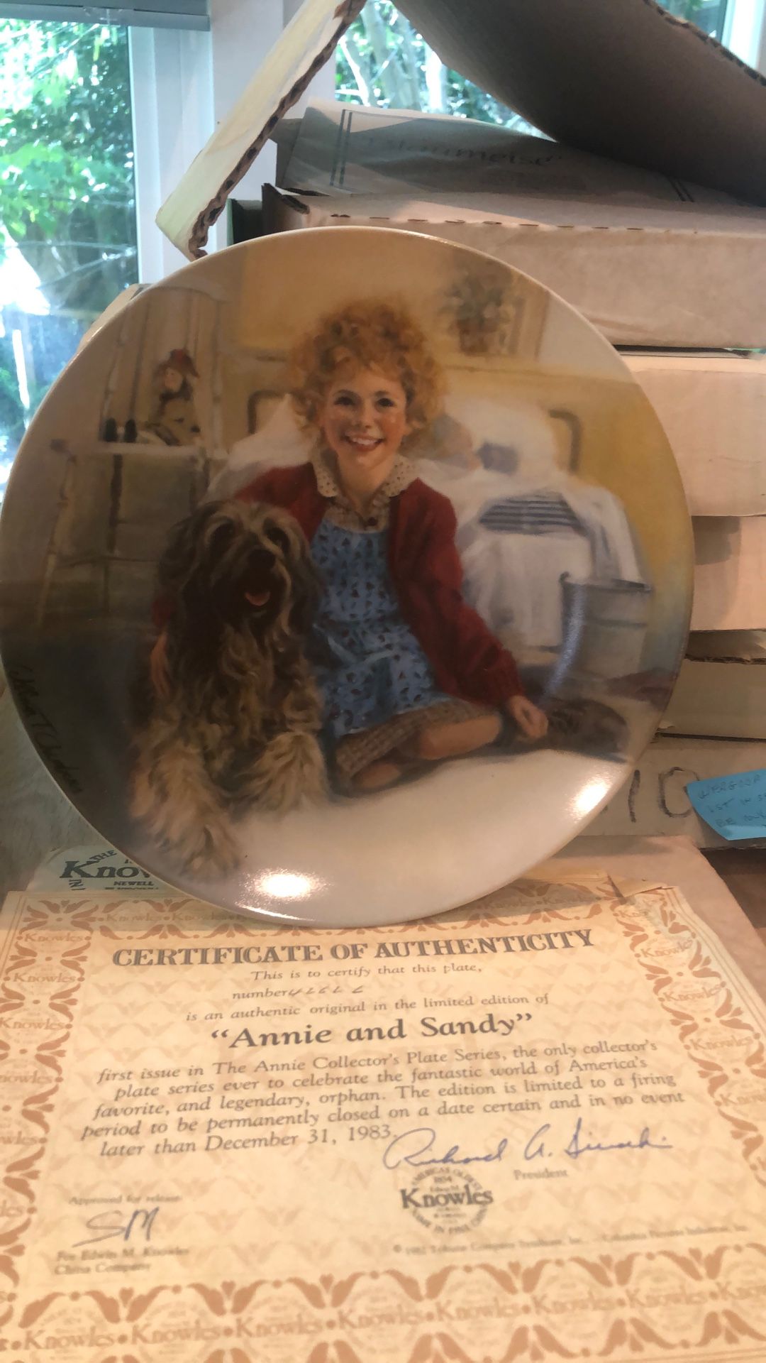 Plates “Daddy Warbucks” And “ Annie And Sandy”