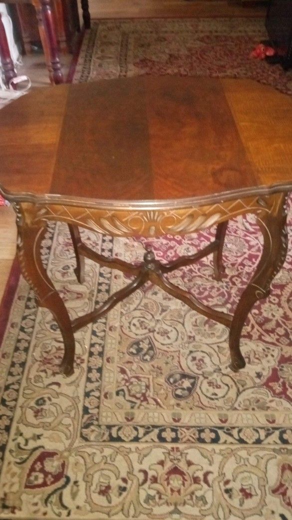 very Old And Beautiful Accent Table That Belonged To My Great Grandma Born In 1905