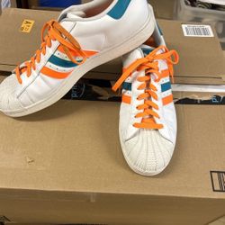 Adidas size 16 tennis shoe