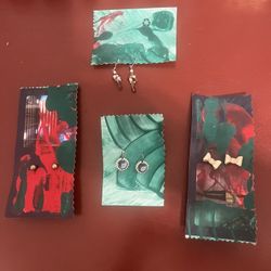 Earrings, Purse, Mirror, Headband