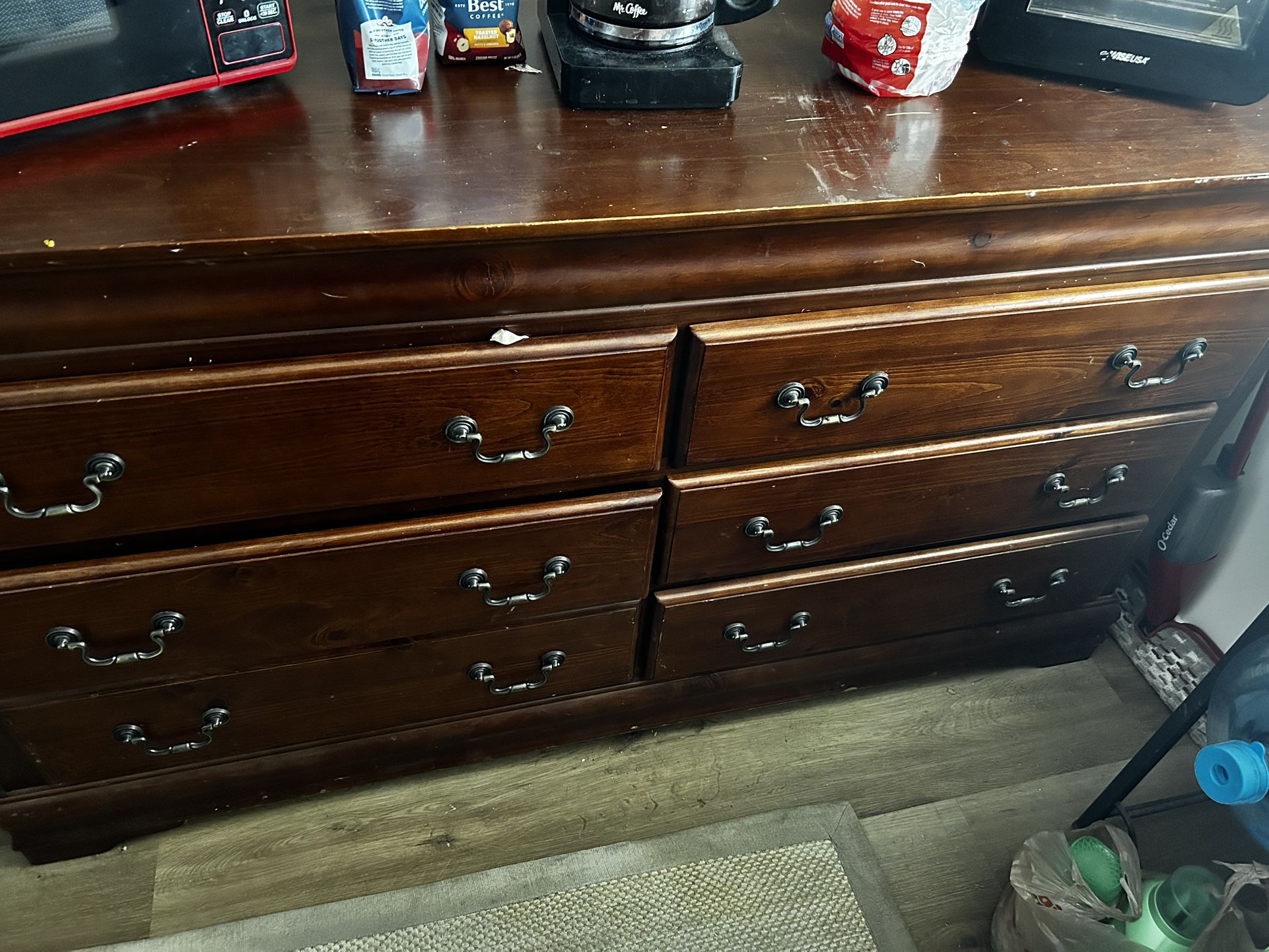 Dresser