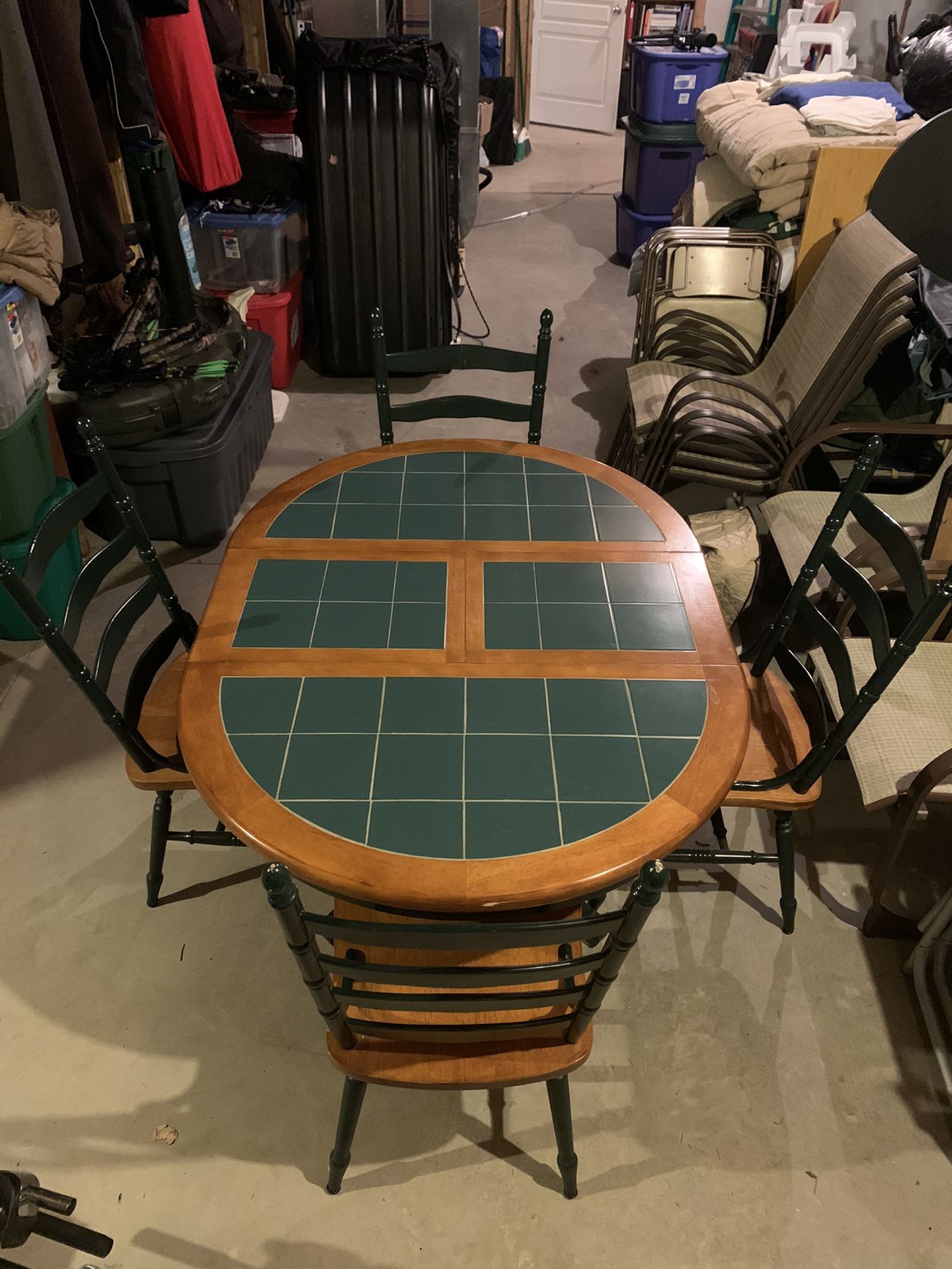 Dining Room Table (oval) with Butterfly Leaf