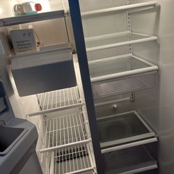 refrigerator 