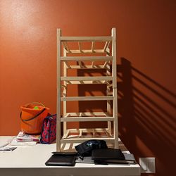 IKEA HUTTEN 9 Bottle win rack