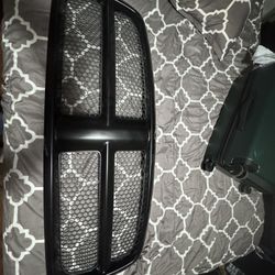 DODGE RAM 1500 GRILLE