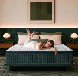 King Size Mattress, 12 Inch King Mattress in a Box, Cooling Gel Memory Foam Hybrid Mattress with Pocketed Coils, Medium Firm Feel, CertiPUR-US Certifi
