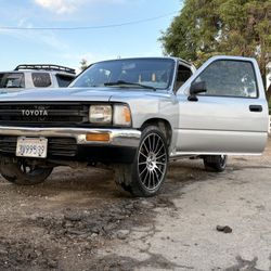 1989 Toyota Pick-Up