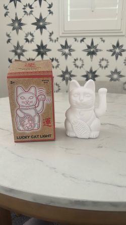 Lucky cat light