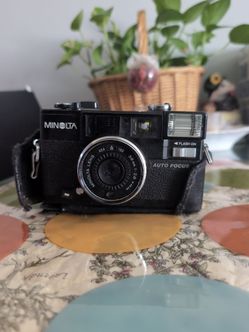 Vintage Minolta Hi-Matic AF2-M Auto Focus 35MM Film Camera