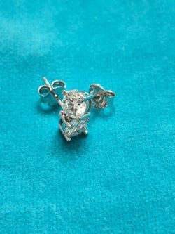 1.0 Carat Moissanite Stud Earrings