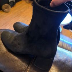 Women's Suade Zip Up Boots Size 8 Worn Once