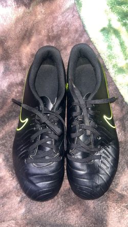 Nike Tiempo Legend Cleats