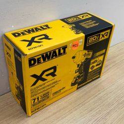 DEWALT DCF961GP1 1/2” HIGH TORQUE IMPACT WRENCH WITH HOG RING ANVIL KIT.