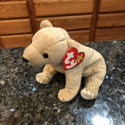 Ty Beanie Babie Almond  1999.  Brand New Size 7 inches Tall . Brand New With Tags 