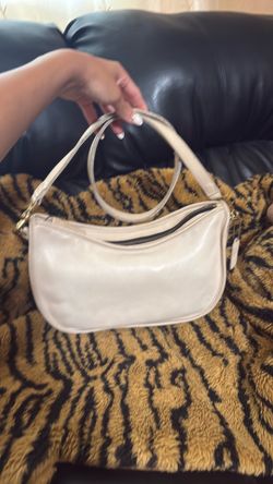Coach whit beige purse