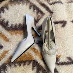 White Heels- Brand New