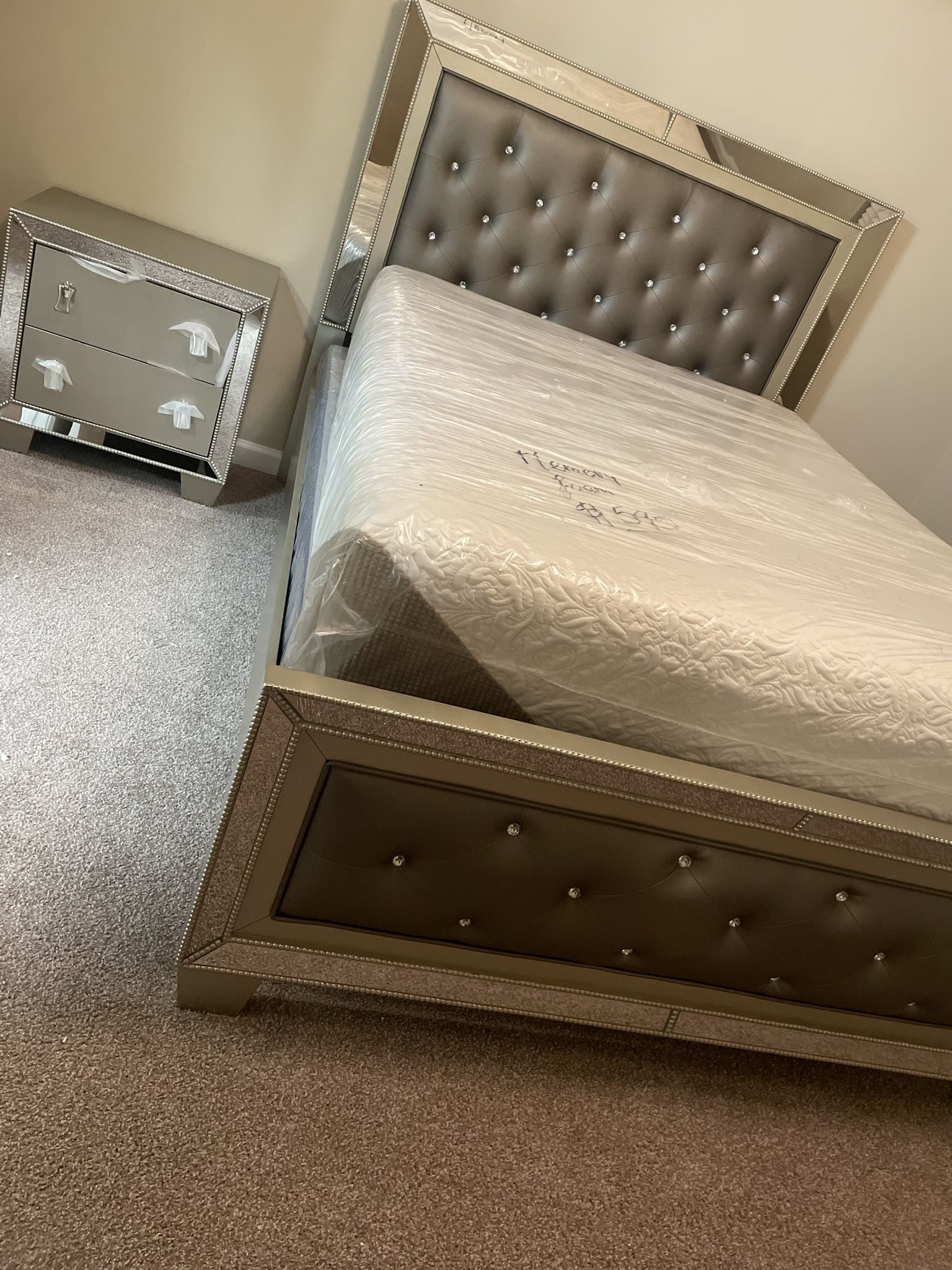 Fairly New Grey Queen Bed Set