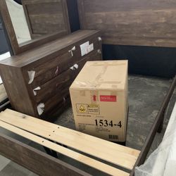 Wood Queen Bedroom Set On Sale 