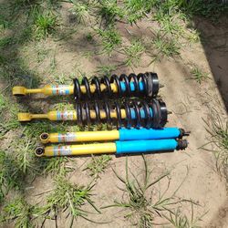 Amortiguadores Para Tacoma Del 205 Al 2023 En Perfecto Estado 