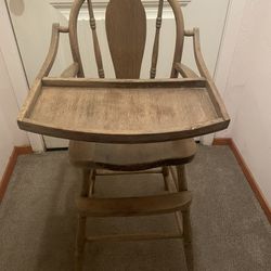 Old Fashion Wooden High Chair 