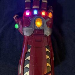 Marvel Legends Gear Endgame Power Gauntlet Hasbro 20”