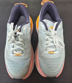 Hoka bondi 7 size 6 wide