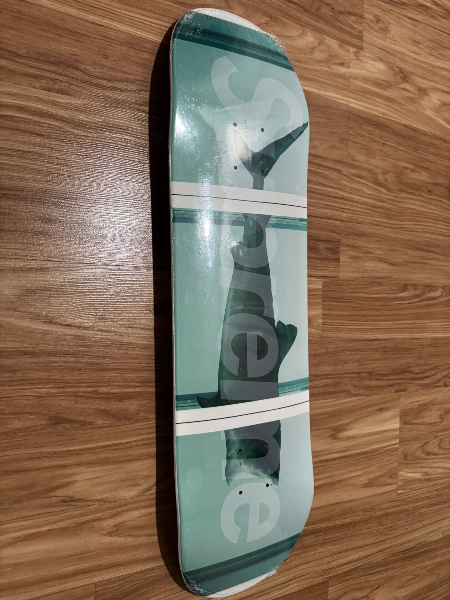 Supreme Damien Hirst Shark Skateboard 【公式通販】
