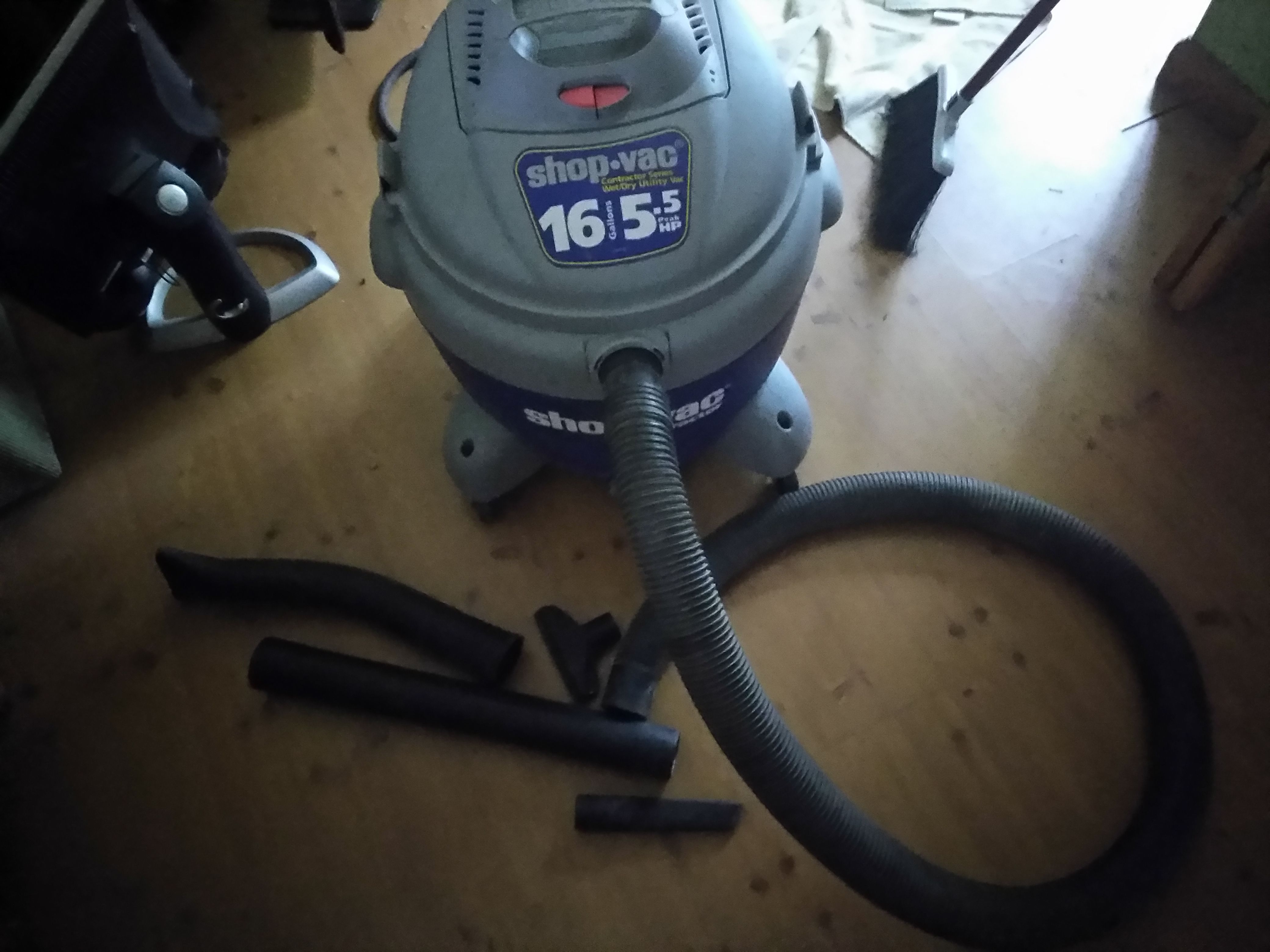 Shop-Vac® 16 Gallon* 5.5 Peak HP** Contractor Series Wet Dry Vac