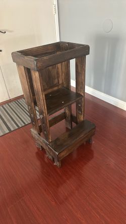 Toddler stand