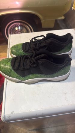 Jordans snake skin