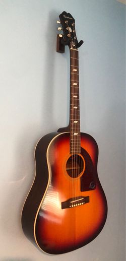 Epiphone Masterbilt Texan Acoustic/Electric Guitar