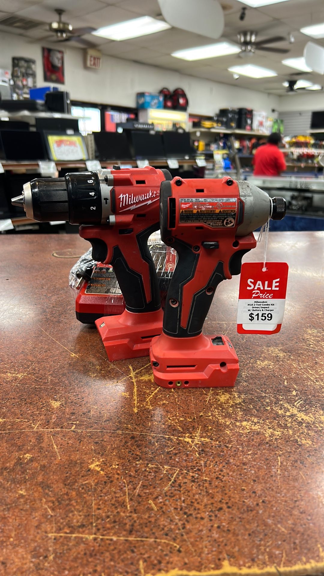 Milwaukee M18 Tool Combo Kit Driver/Impact W/ Battery Charger