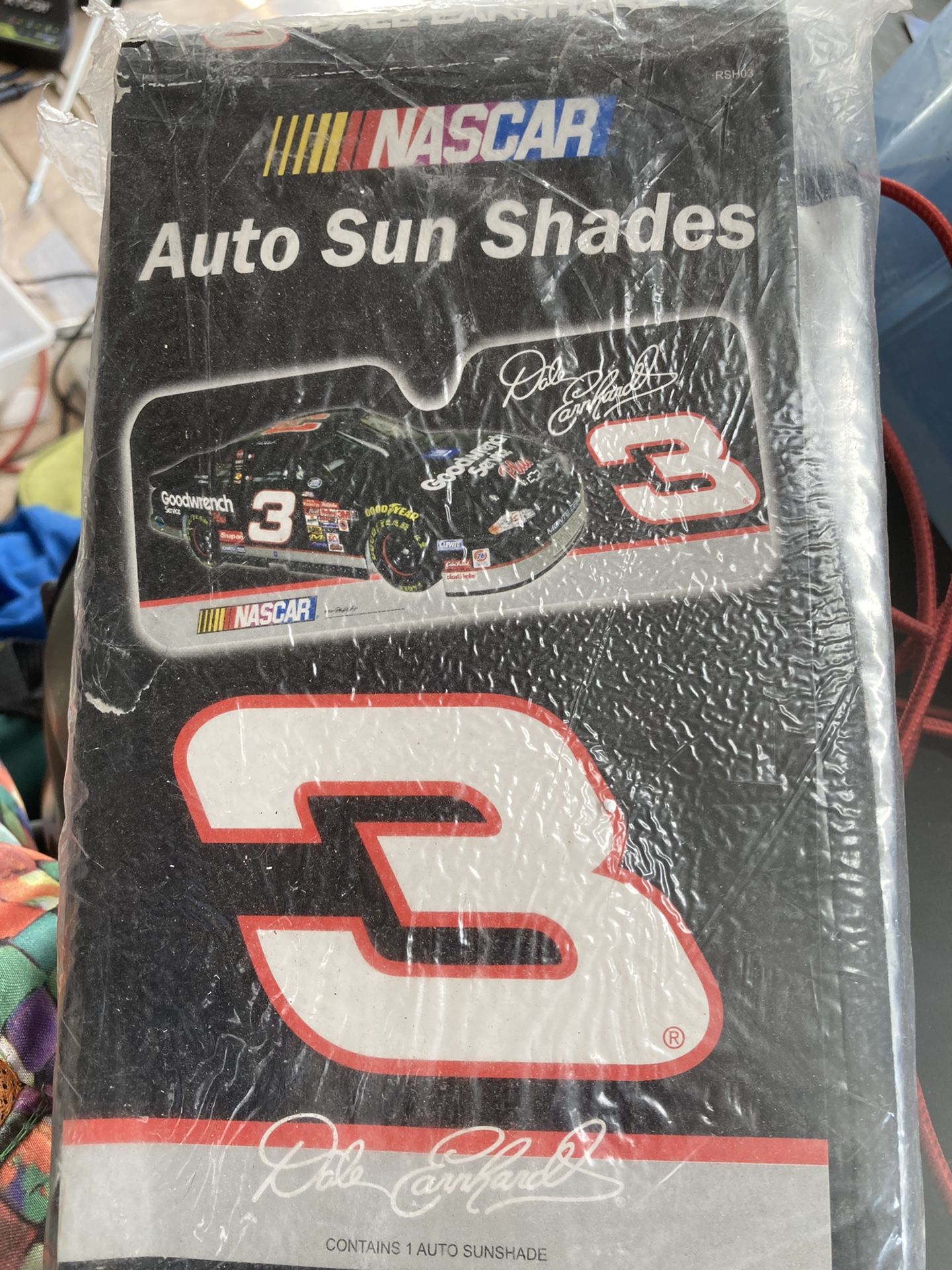 2004 NASCAR DALE EARNHARDT SR #3 SUN SHADE