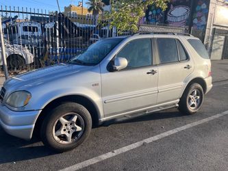 Mercedes ML(contact info removed)