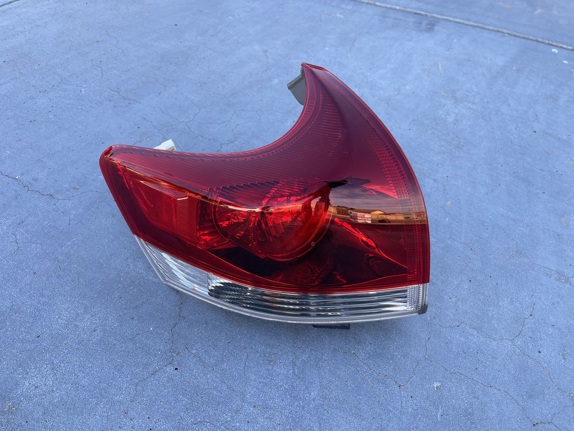 Toyota Venza Tail Light 2013, 2014, 2015, 2016, Toyota Venza Tailight, brake light, OEM 