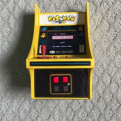 Mini Pac-Man arcade game