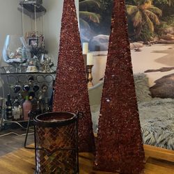 Set: Two Christmas Trees And Candle Holder