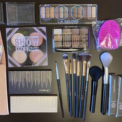NEW Makeup, Brushes, Accessories Set