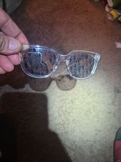 DiOR sunglases