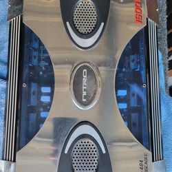 1600 watts amplifier