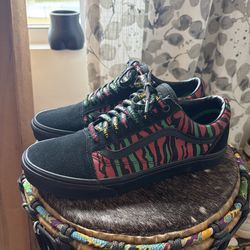 Vans Old Skool “A Tribe Called Quest” size 10.5