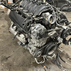 2017 Gmc 1500 5.3 Engine/Transmission. Part