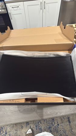 Alienware 32 Gaming Monitor