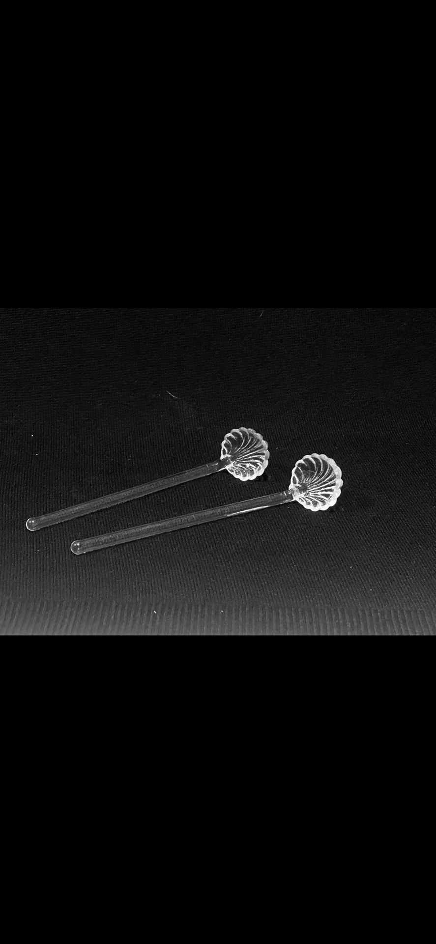 Vintage Princess House Set of 2 Crystal Heritage Shell Salt & Condiment Spoon 5” . Excellent condition.