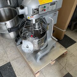 Brand New 20qt Commercial Mixer With Attachments