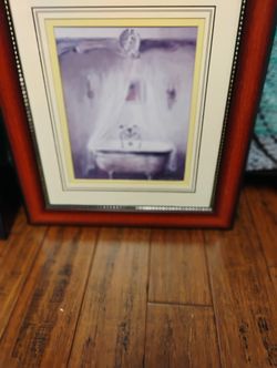 Bathtub. And Bathroom Sink Pictures