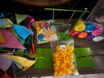 Sesame Street Finger Puppets & Mini Rubber Ducks Bundle